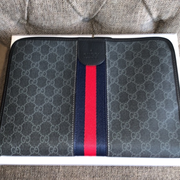 IPad/Tablet Case - Picture 2 of 5